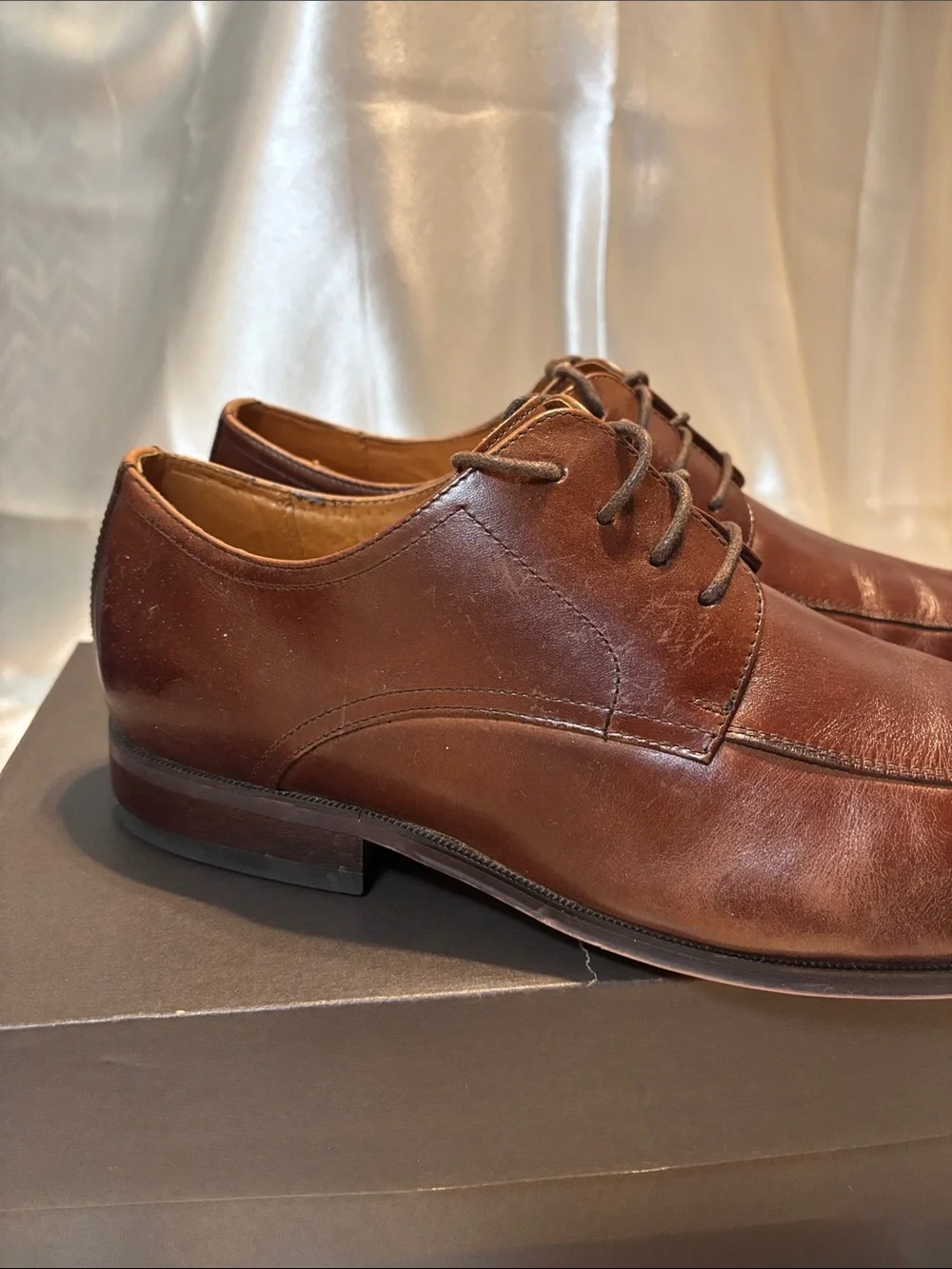 Florsheim Classic Cognac Leather Derby Shoes for Men